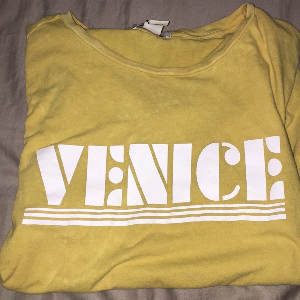 Tee. Yellow.